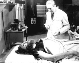 Return of the Ape Man 1944 Bela Lugosi injects George Zucco in lab 5x7 p... - $7.99