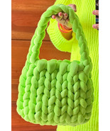 Pear Green Woven Knit Handmade Small Tote Bag - €14,89 EUR Pear Green Woven Knit Handmade Small Tote Bag - €14,89 EUR