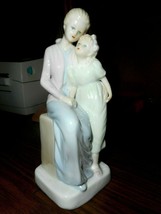 RUSS BERRIE Hand Painted MOTHER &amp; DAUGHTER #15461 Figurine Nice Colors - $19.94