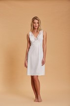 Petticoat Classical Wide Shoulder V-Neck Design Lace Women&#39;s Andra 84 - £13.46 GBP