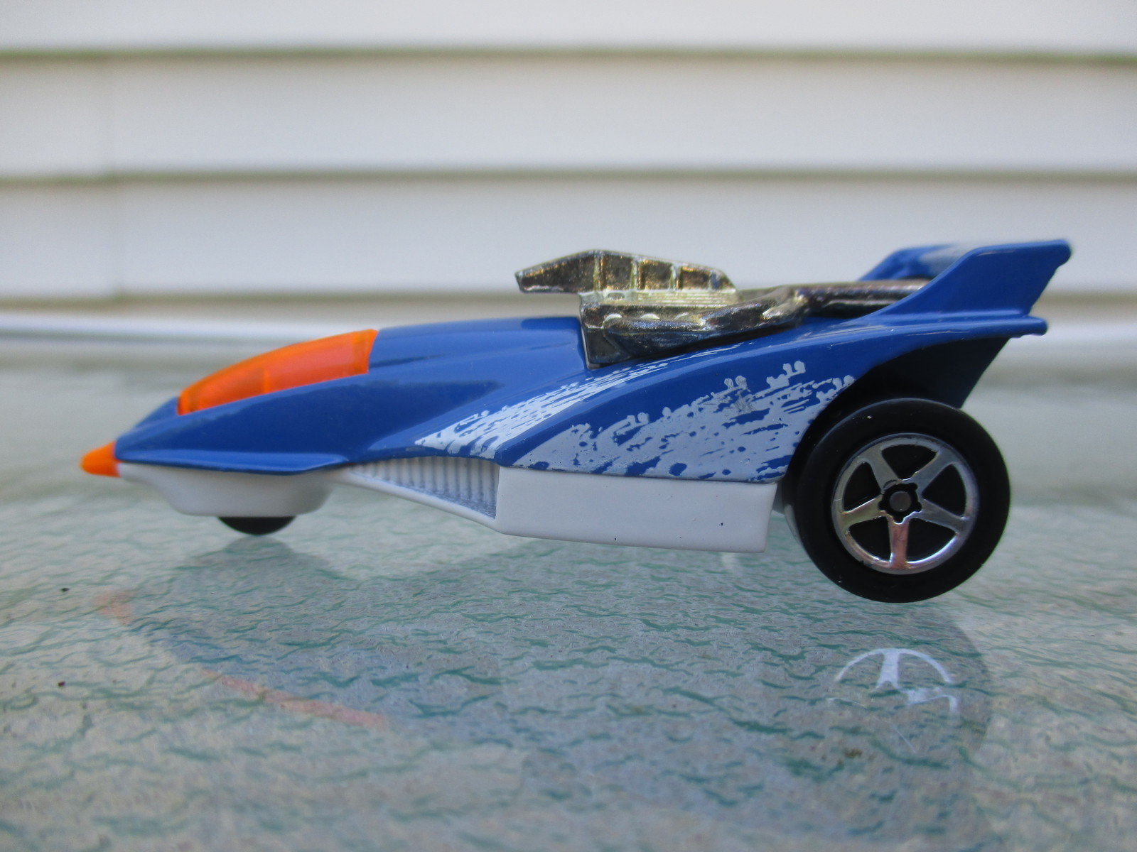 Hot Wheels, XT-3, Blue issued aprox 1997, VGC - $4.00