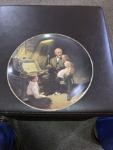 Knowles 1983 Grabdpa’s Treasure Chest Norman Rockwell Collectors Plate - £7.52 GBP