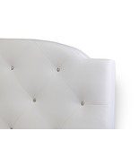 Declan White Leather Full-Size Bed - $10,160.95 MXN