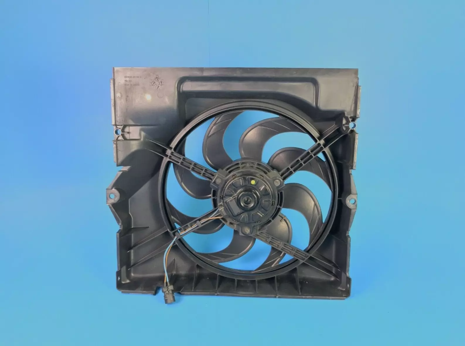 94-99 BMW E36 318I 328I M3 ELECTRIC COOLING FAN &amp; SHROUD OEM - $74.00