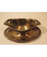 Vintage WM Rogers Silver Plated Gravy Boat no. 813 - $16.61 CAD