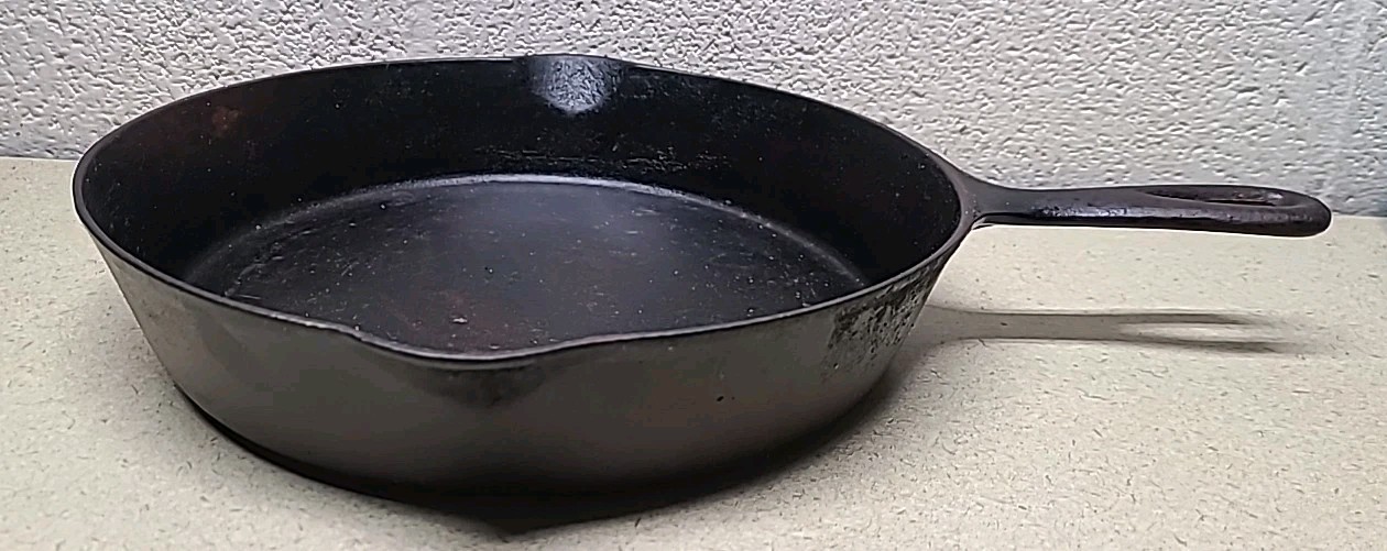 Vtg Favorite Piqua Ware Cast Iron 9b Skillet Pan Item image 4