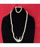 Beautiful Faux Pearl Vintage 28” Necklace, 7&quot; Bracelet, &amp; Clip-On Earrings - £11.63 GBP