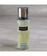 Victoria&#39;s Secret Captivated Body Fragrance Mist 8.4 oz Nee - $1,102.55 MXN