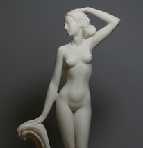 Diosa Afrodita Venus figura femenina desnuda mármol fundido estatua escu... - £39.64 GBP