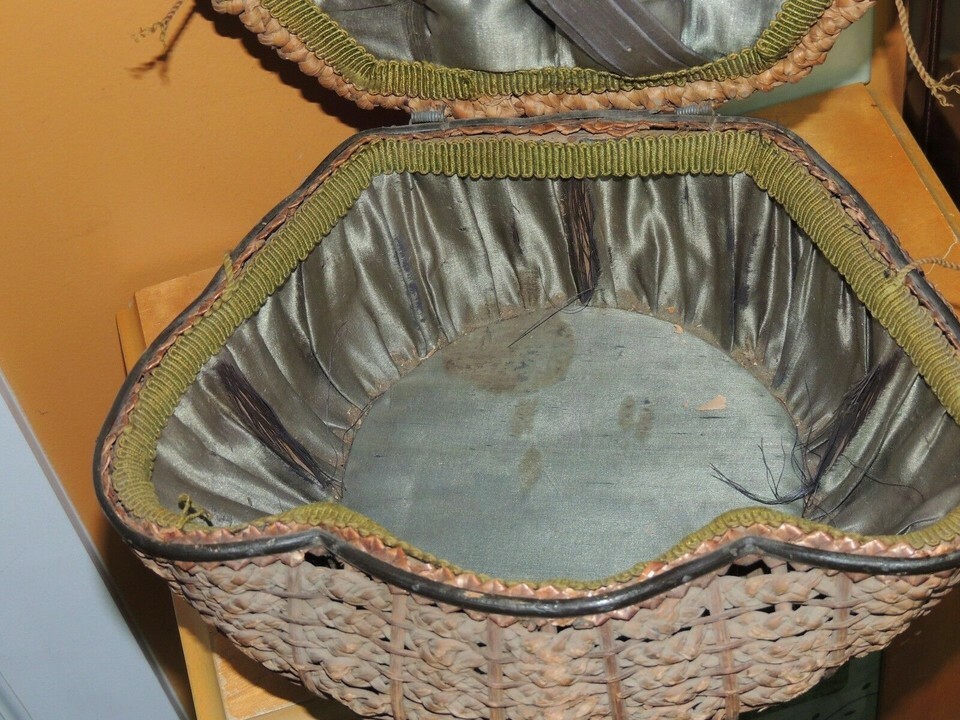 Hand Made Sewing Basket Wicker / Rush woven Grass / Reed Silk lined Antique Item image 9