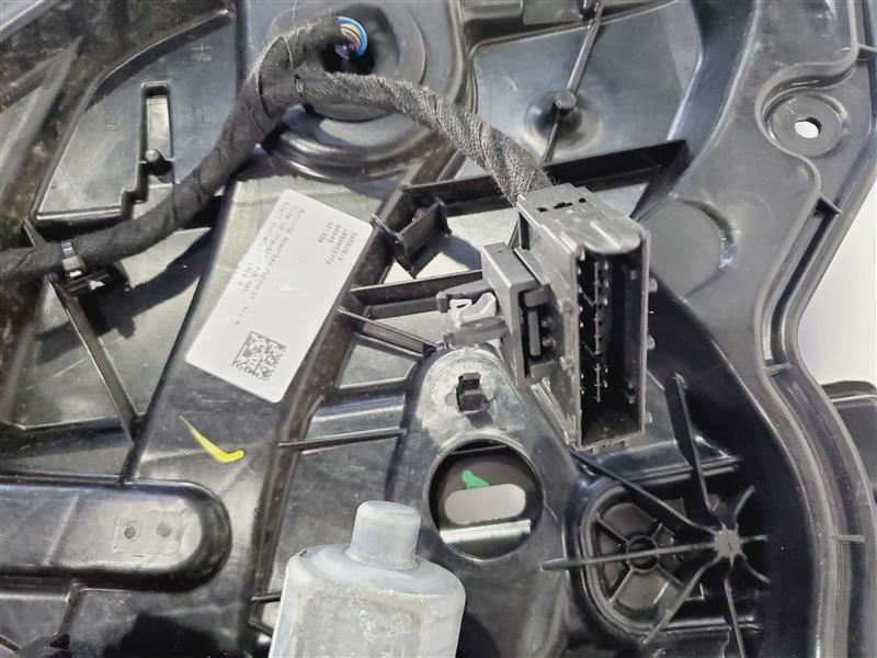 Left Rear Door Window Regulator OEM 2017 2018 2019 2020 2021 Alfa Romeo Stelvio  Item image 2