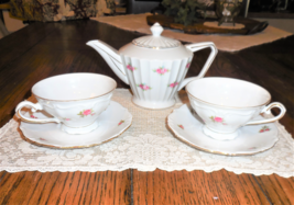 Vintage Bavaria Western Germany Tea Cups &amp; Saucers White With Roses UNK ... - £28.80 GBP