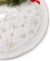 Holiday Lane Tree Skirt White Sequins &amp; Snowflakes, 48&quot; D New - £19.91 GBP