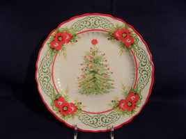 THE PIONEER WOMAN 8 3/4&quot; CHRISTMAS TREE SALAD PLATE- EXCELLENT - $14.80