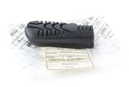 Genuine Aprilia Mana 850 Foot Rest Peg Step Rubber 898369 2688 - $19.79