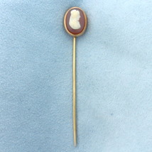 Vintage Hand Carved Cameo Stick Pin in 14k Yellow Gold - £178.39 GBP