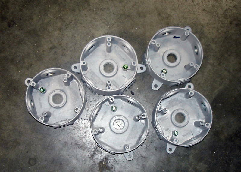 1PC Bell BOX Electrical ROUND 4&#39;&#39; 3/4&#39;&#39;KO BOX RB-7  1 BOX  NEW  ( NOT 5 ) - $2.85
