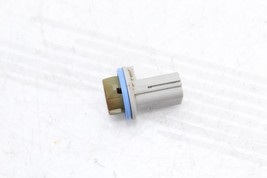 05-18 FORD E-350 BULB SOCKET E5906 image 9