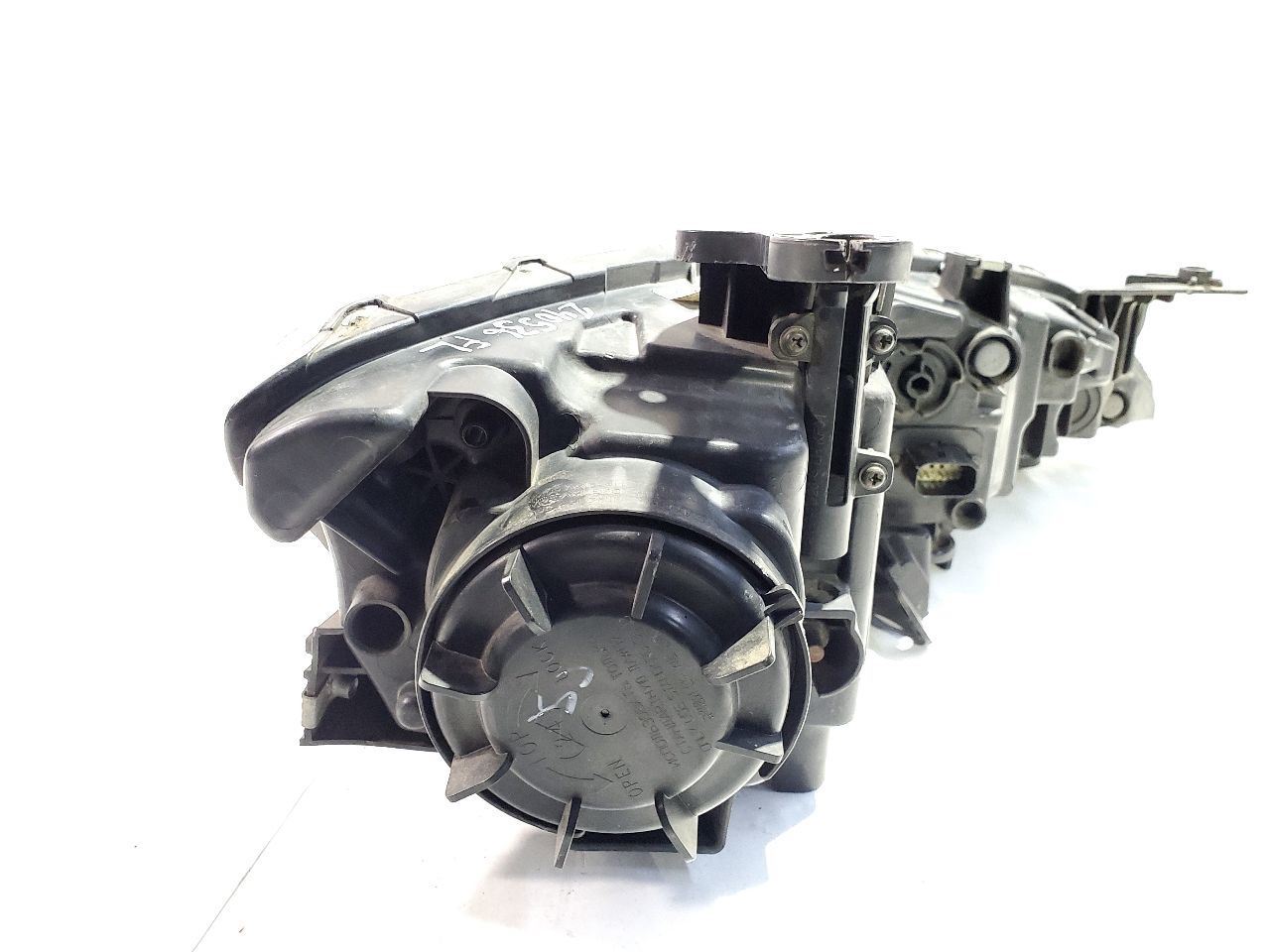 2017 Chrysler 200 OEM Front Left Headlight Halogen  Item image 10