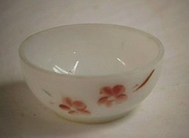 Vintage Fire King Ovenware Opaque White Milk Glass Soup Cereal Bowl Floral MCM - £11.86 GBP