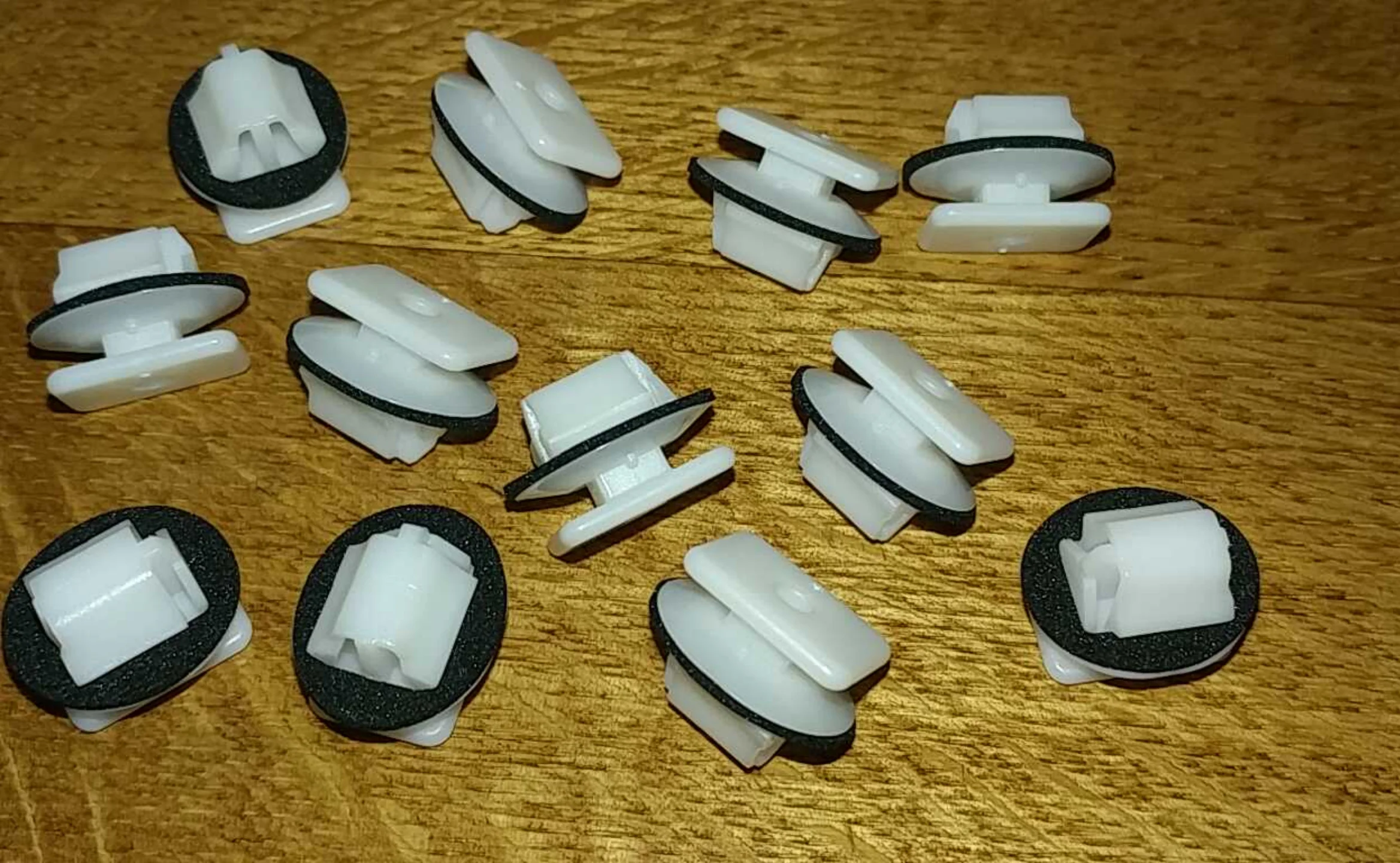 Great Wall Haval H7  Door moulding clips (12pcs) - $39.22 CAD