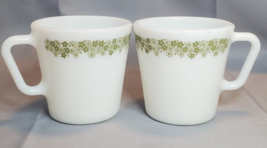 Pyrex Spring Blossom Milk Glass Coffee Mugs Cups Set Of 2 Crazy Daisy Vintage - £8.83 GBP