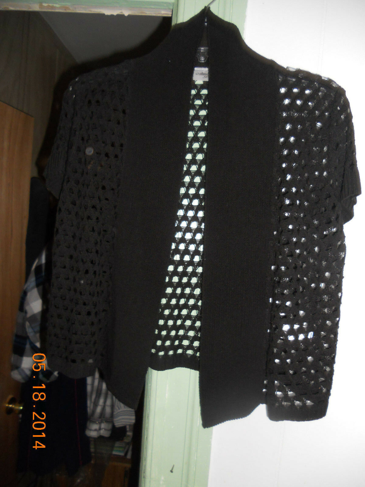 Allison Brittney Juniors Black Solid Short Sleeve OPEN Front Acrylic Car... - $6.50