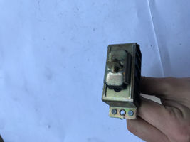 2000-2002 w220 MERCEDES S500 REAR RIGHT DOOR CHECK STOPPER X901 image 6
