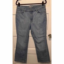 Chico’s Platinum bootcut jeans, faded light blue wash size 2.5 short - $15.90