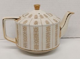 Sadler English Teapot #3096-IVORY-GOLD SCROLL/TRIM-LID W. Finial Vtg. - £28.83 GBP