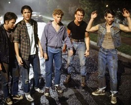 The Outsiders 1983 Estevez Lowe Garrett Swayze &amp; Cruise 4x6 inch photo - £5.52 GBP