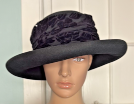 Sophisticated Vintage Wool Black Wide-Brimmed Hat - $25.10