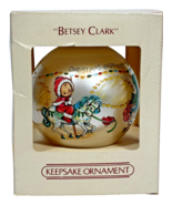 Hallmark Keepsake Glass Ornament 1983 Betsey Clark Good Friends Gather &#39;... - $12.05