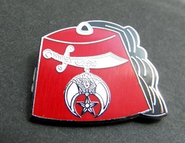 Shriner Shriners Fez Hat Mason Lapel Pin Badge 1 Inch - £4.43 GBP