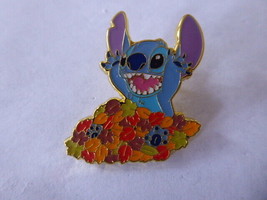 Disney Trading Pins Loungefly Autumn Fun with Stitch - £12.98 GBP