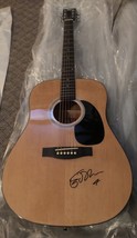 ED SHERRAN autographed SIGNED full size GUITAR - $12,373.52 MXN