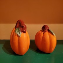 Pumpkin Salt and Pepper Shakers, Ceramic Orange, Thanksgiving Autumn Fall Decor image 5