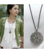 Women Fashion Jewelry Long Silver Plated Crystal Flower Pendant Necklace - $266.17 MXN