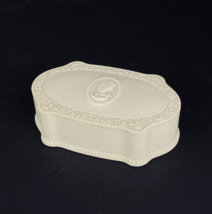 Vintage Celluloid Powder Box Vanity Cameo Luxor French Ivory Lady Pompadour - £17.49 GBP