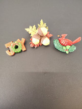 Hallmark /1979 / Resin /Pin Brooch/ Vintage . SET OF 3 - £12.02 GBP