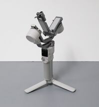 DJI RS 4 Mini 3-Axis Gimbal Stabilizer Gray CP.RN.00000442.01 image 2