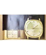 Timex Electric Wrist Watch Men’s Lady’s Gold Leather Band Vintage Print ... - $187.21 MXN