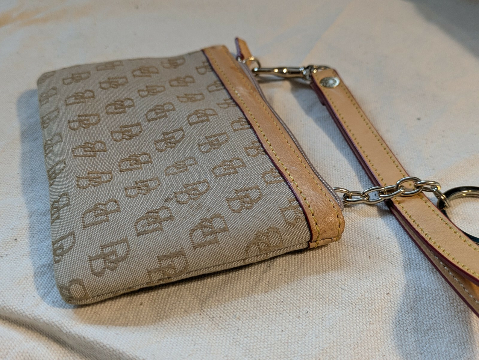 Dooney Bourke DB Wristlet Wallet keychain Canvas Leather Trim Logo 6 x 4 Item image 7