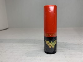 Wonder Woman X WW84 Super Lustrous Revlon Lipstick Super Heroine (002) - £12.90 GBP