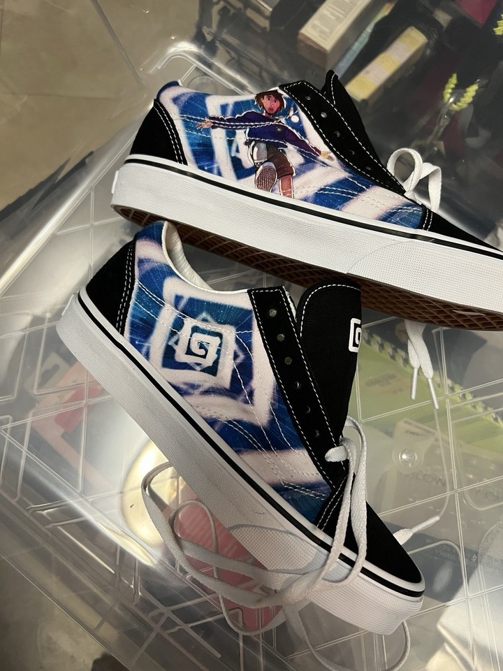 Full-size item image