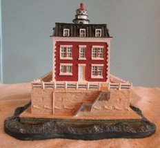 Danbury Mint Nautical Lighthouse NEW LONDON LEDGE   W/BOX - $21.60
