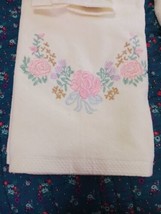 Vintage Avanti Bath Towels Clothes 100% Cotton Heiress Set Of 2 Floral Tags - £37.95 GBP