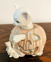 Lenox White Cat In Pumpkin Jack o Lantern With Mouse Porcelain Figurine New - $18.00