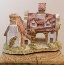 The Schoolhouse David Winter Miniature 1985 Handmade Great Britain - £11.63 GBP
