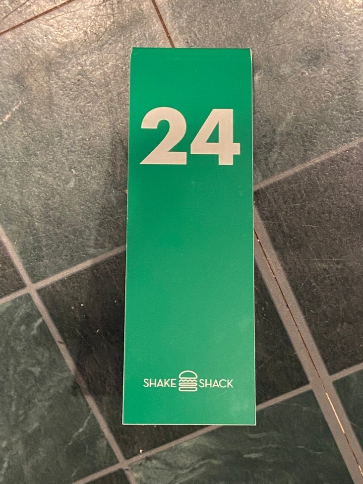 Shake Shack #24 Plastic Green Table Tent *Pre Owned* rrr1 - $12.99